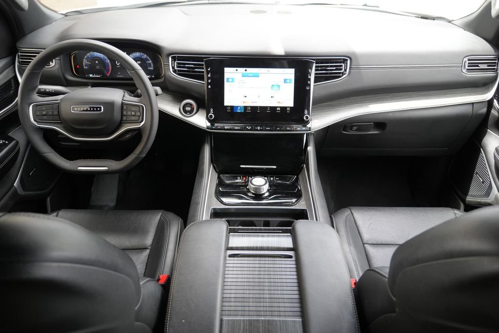 Used 2024 White Jeep Series II image 2