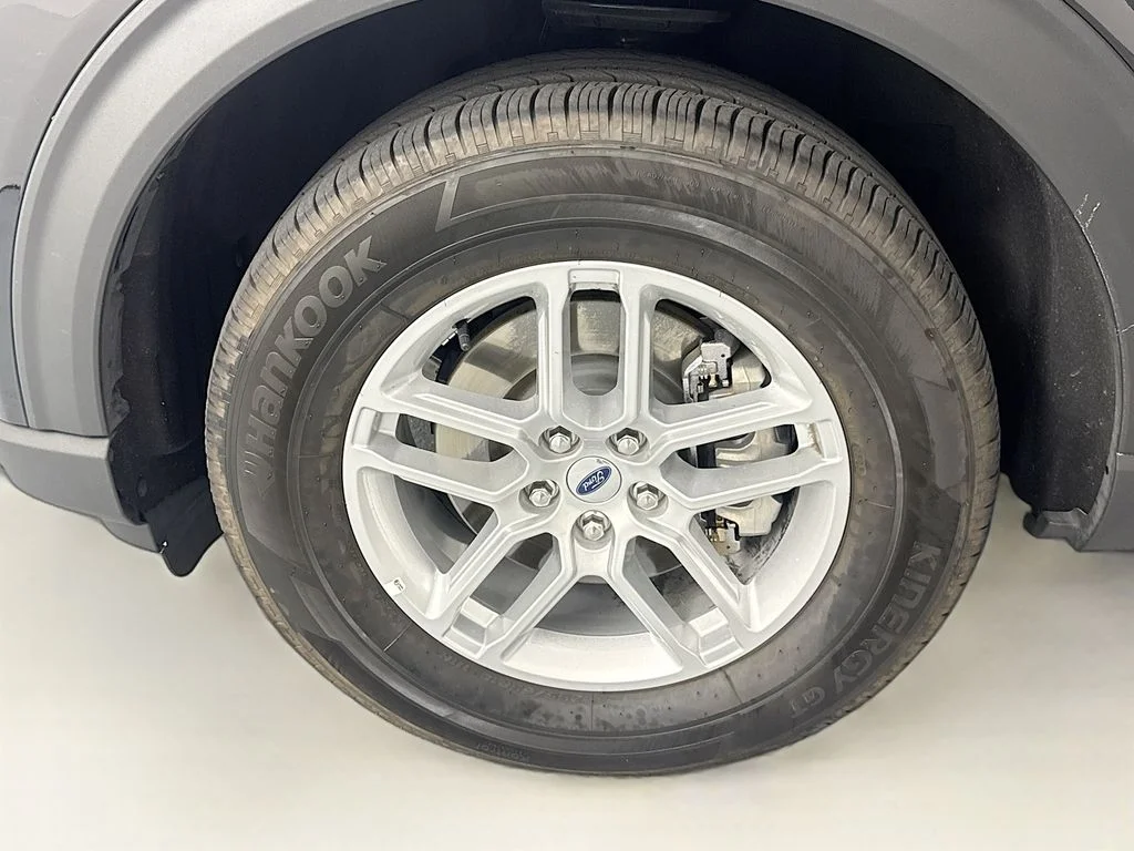 Used 2025 Black Ford Active image 30