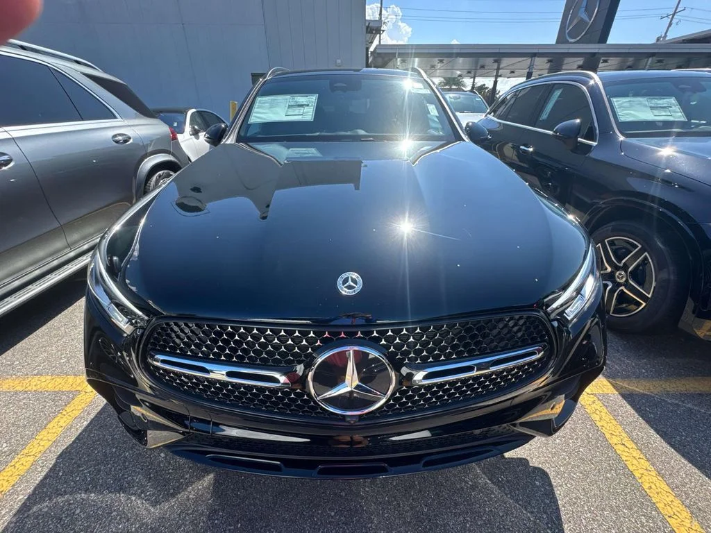 Certified Used 2026 Black Mercedes-Benz GLC 300 image 2