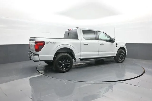 New 2026 Avalanche Ford XLT image 8