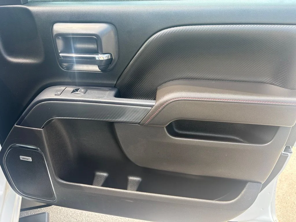 Used 2016 White GMC SLT image 11