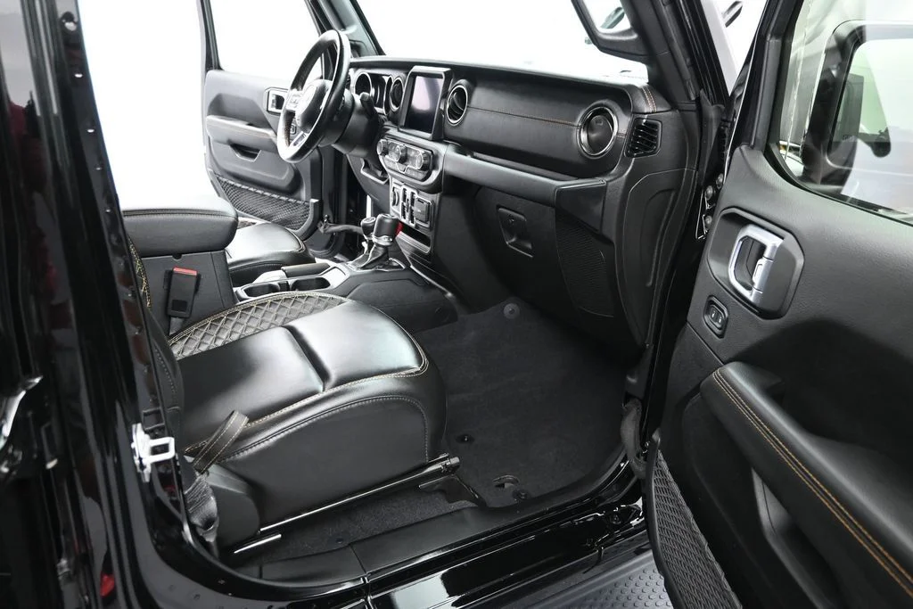 Used 2021 Black Jeep Unlimited Sahara High Altitude image 17
