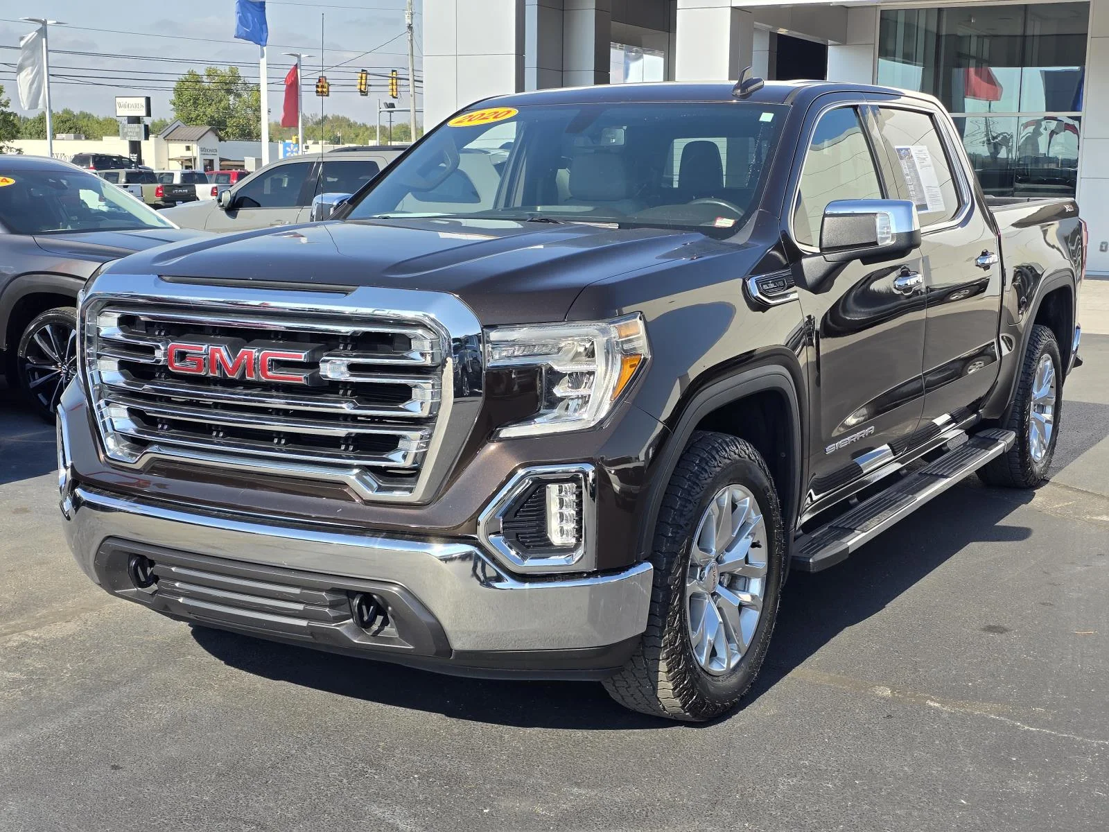 Used 2020 DEEP MAHOGANY METALLIC GMC SLT image 3