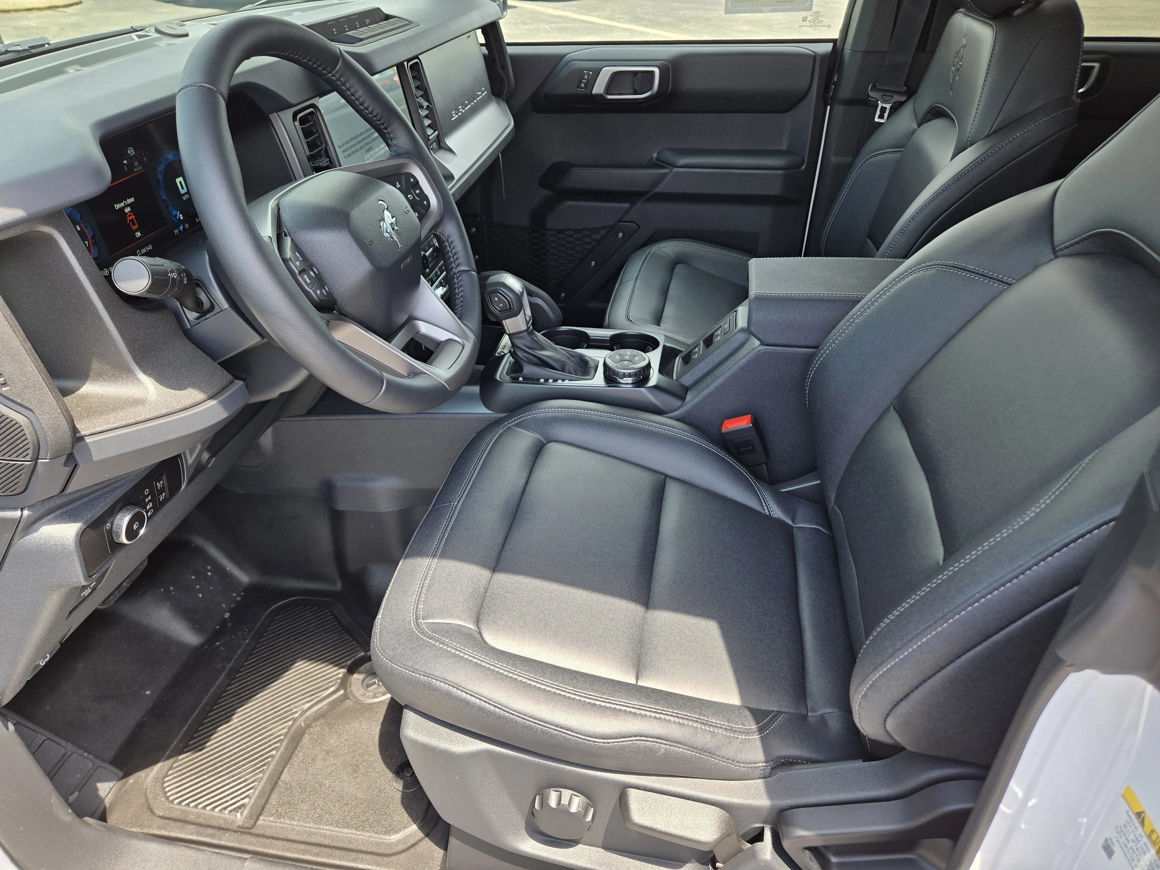 New 2026 Oxford White FORD Badlands image 16