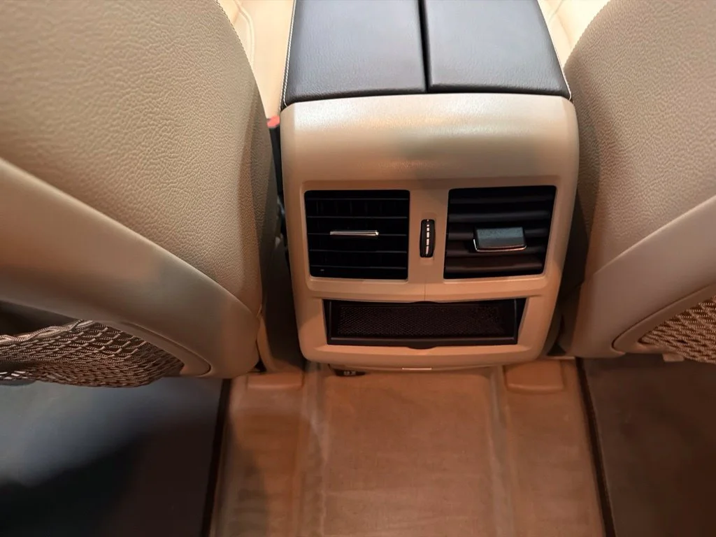 Used 2013 Black Mercedes-Benz ML 350 image 27