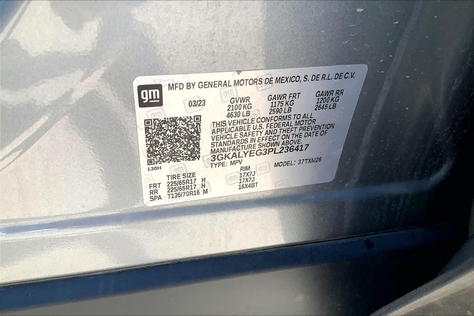 Used 2023 Sterling Metallic GMC AT4 image 31