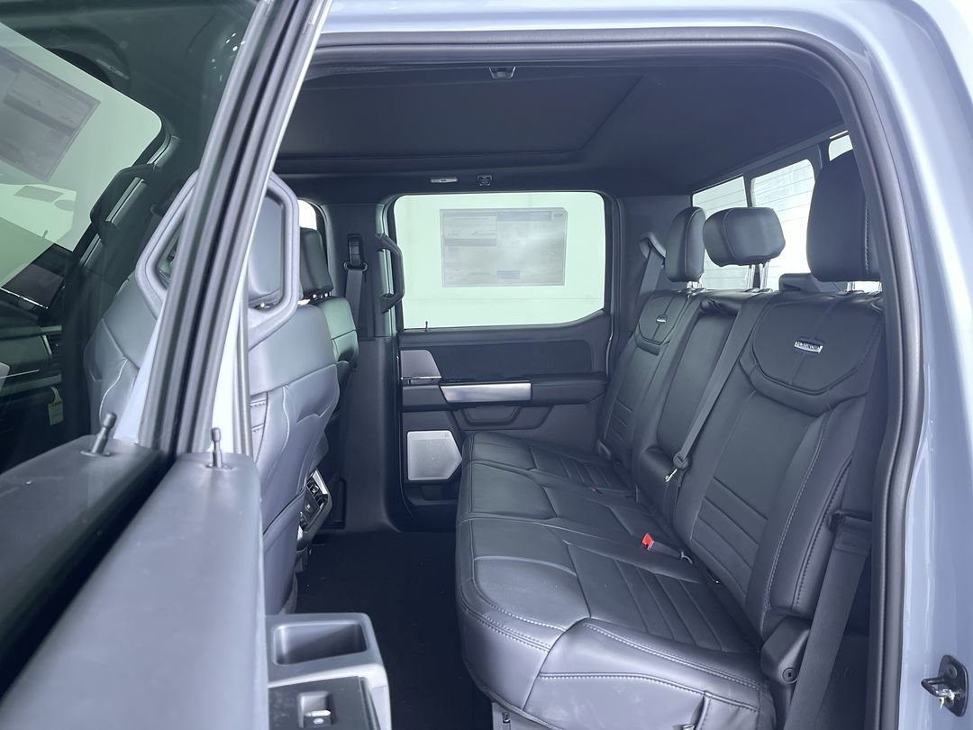 New 2026 Glacier Gray Metallic Tri-Coat Ford Platinum image 23