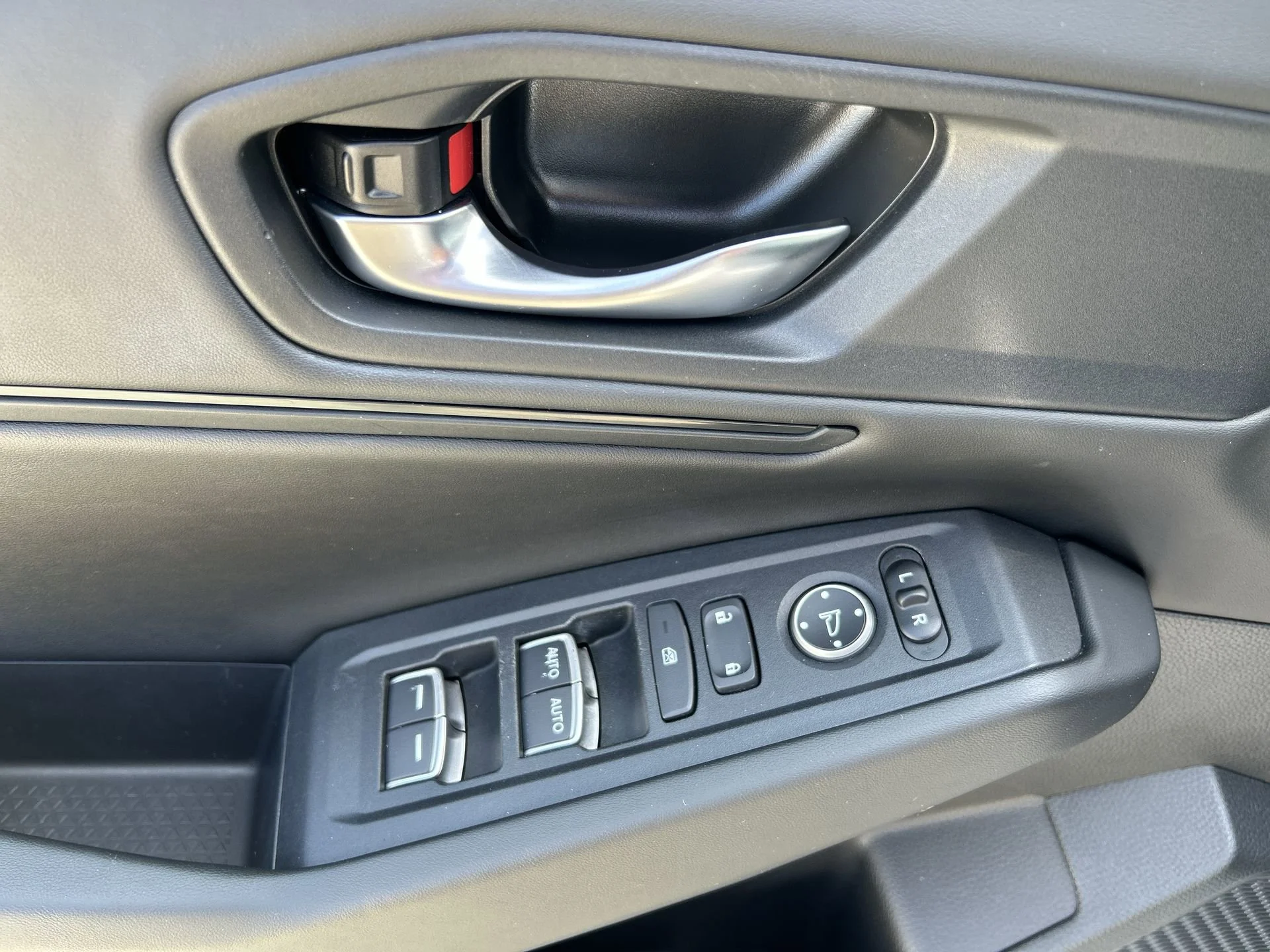 Used 2023 Lunar Silver Metallic Honda EX image 15