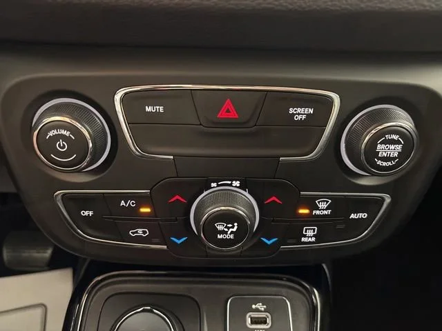 Used 2018 Laser Blue Jeep Limited image 17