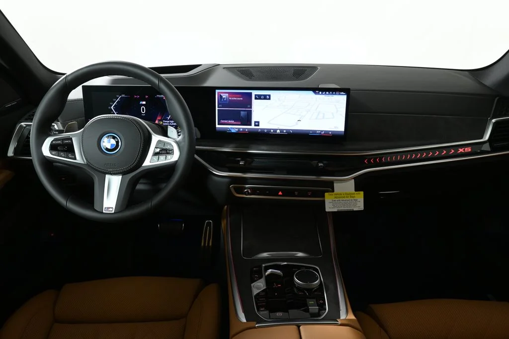 Used 2026 Black BMW xDrive50e image 17