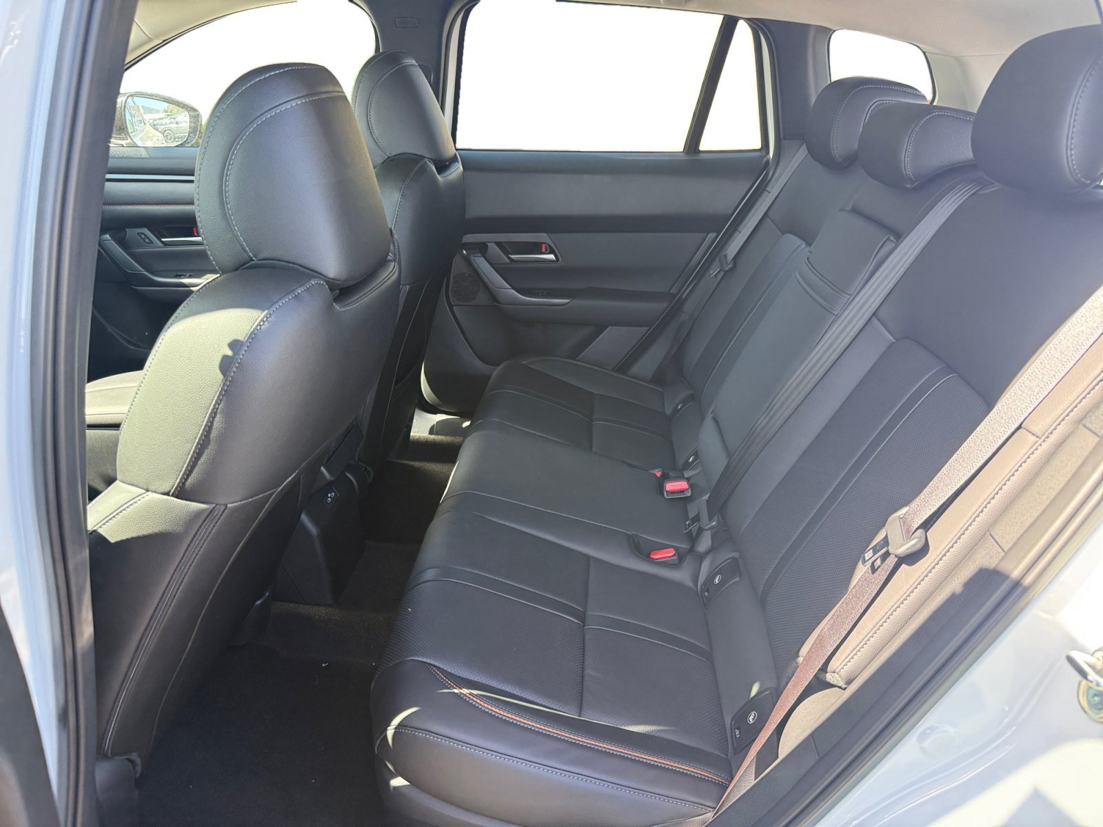 New 2026 Wind Chill Pearl Mazda Premium image 16