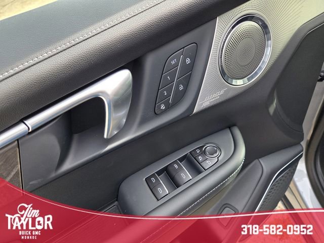 2026 Buick Enclave Avenir - Photo 14