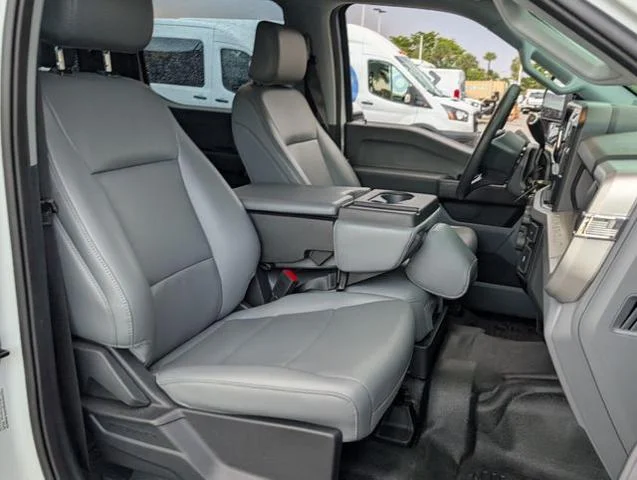 2025 Ford F-350 Super Duty XL - Photo 46