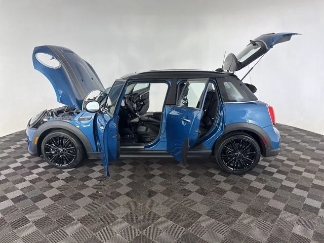 Used 2024 Blue MINI Signature image 9
