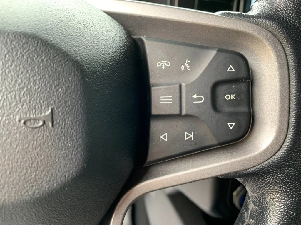 Used 2021 Red Ford Wildtrak image 28