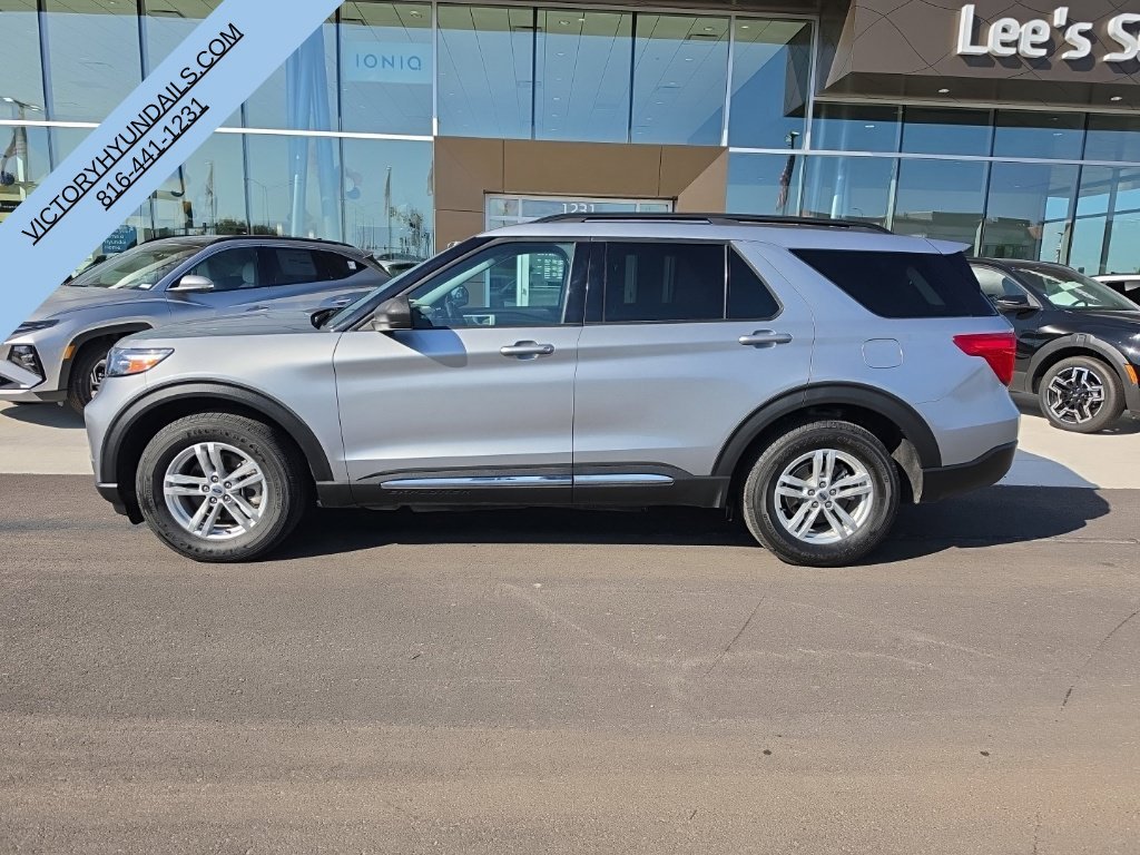 Used 2022 Silver Ford XLT image 2