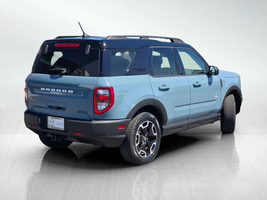 Used 2021  Ford Outer Banks image 4