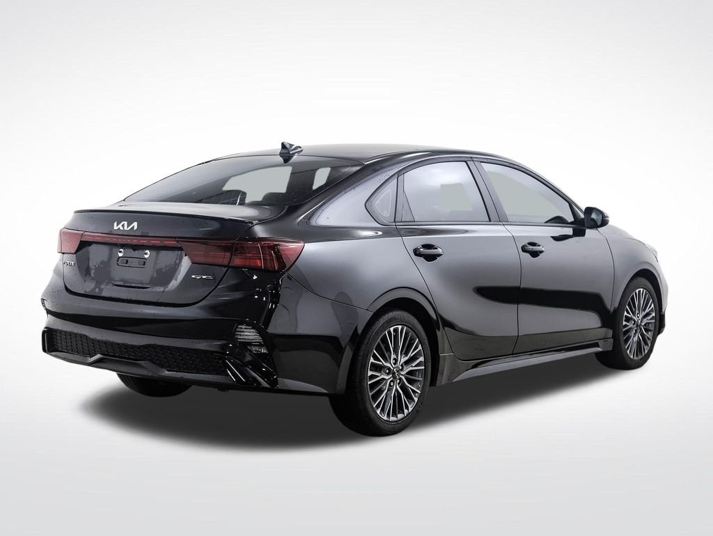 Used 2024 Aurora Black Kia GT-Line image 5