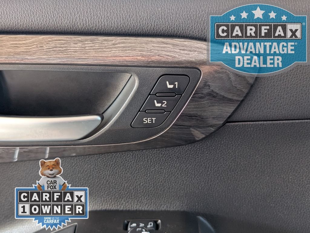 Used 2025 Green Toyota Platinum image 18