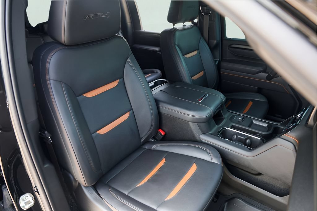 Used 2025 Onyx Black GMC AT4 image 33