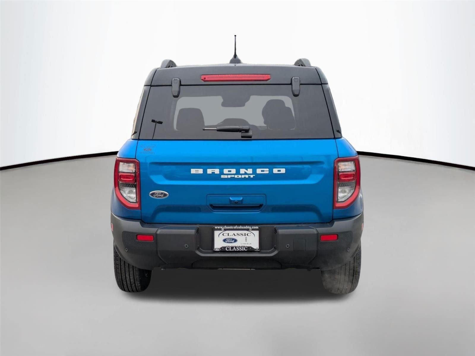 New 2025 Velocity Blue Metallic Ford Outer Banks® image 6