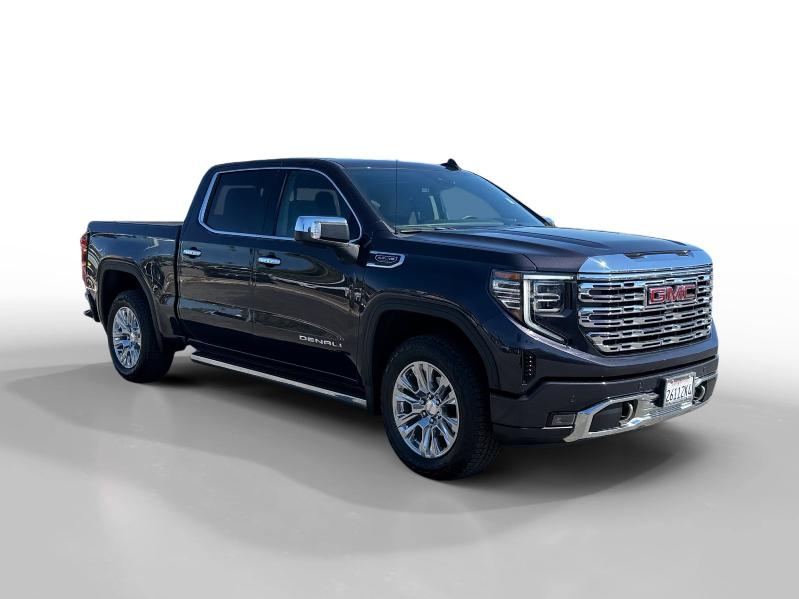 Used 2025 Titanium GMC Denali image 7