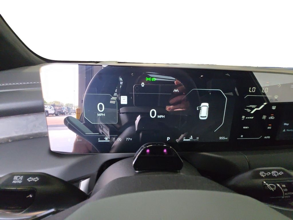 Used 2027 White Kia X-Pro SX-Prestige image 14