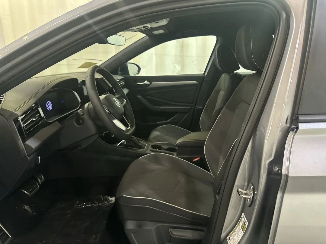 2026 Volkswagen Jetta Sport - Photo 13