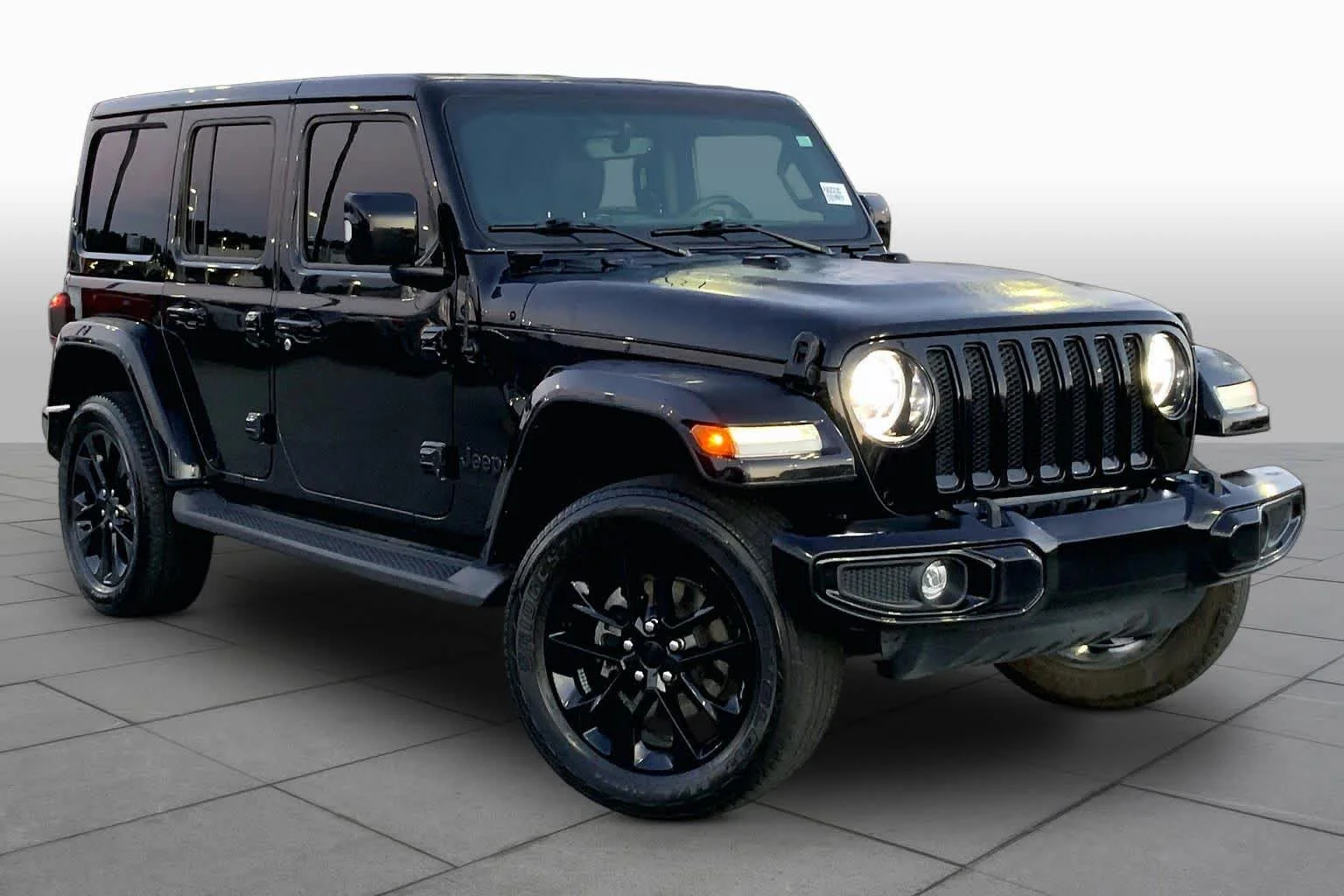 Used 2023 Black Clearcoat Jeep High Altitude image 5