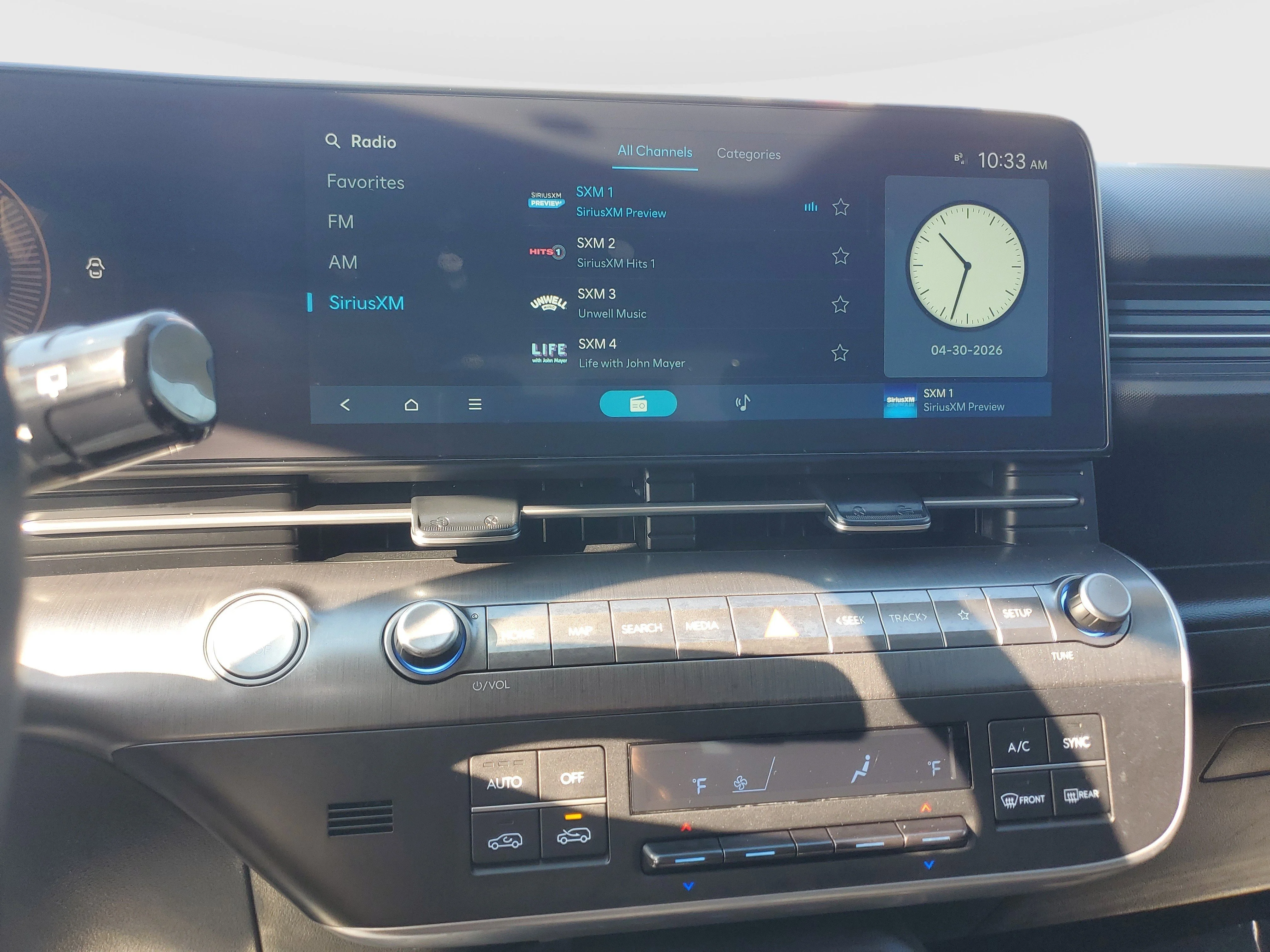 Used 2024 Orange Hyundai SEL image 19
