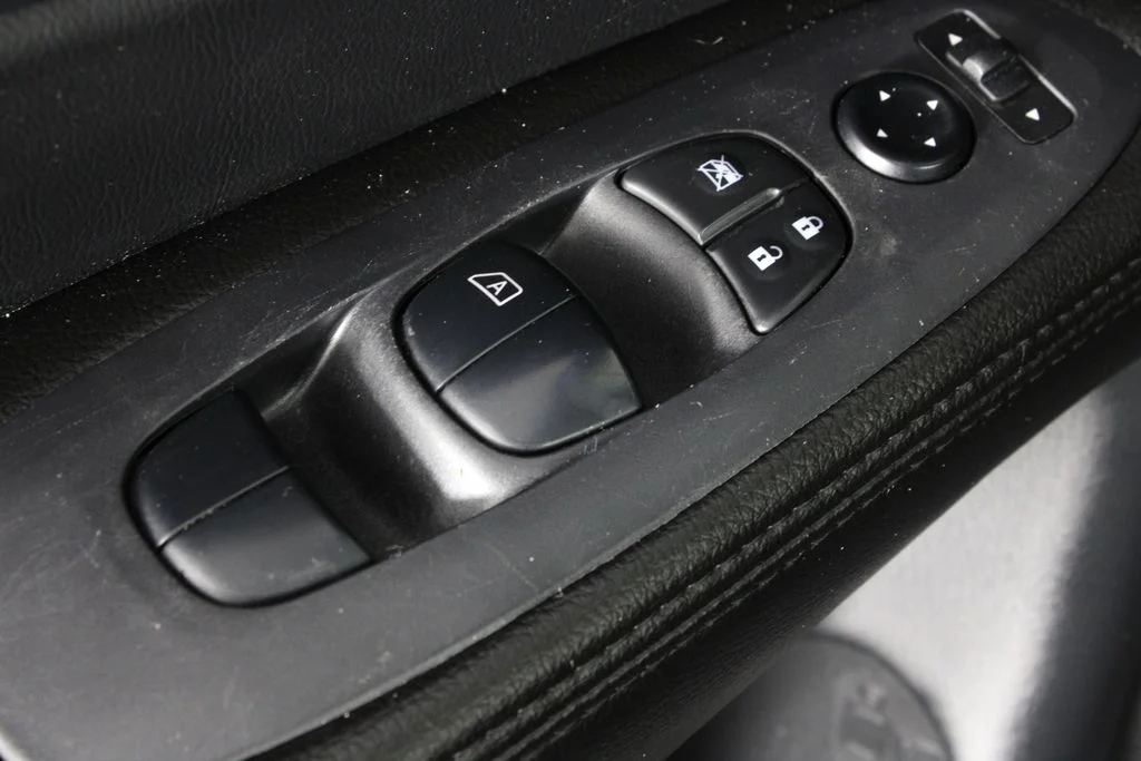 2020 Nissan Pathfinder S - Photo 23
