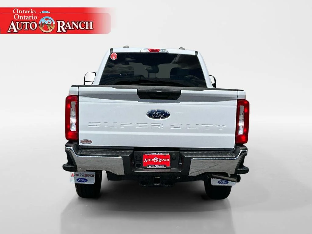New 2026 Oxford White Ford F-250® XLT image 4