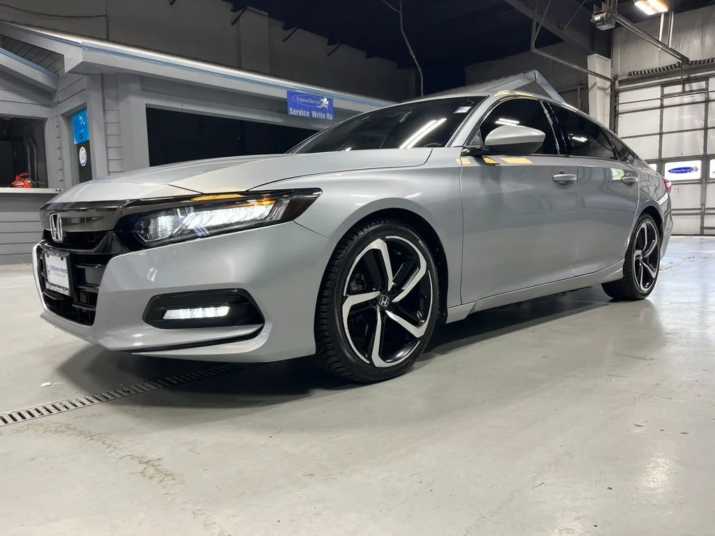 Certified Used 2018 Lunar Silver Metallic Honda Sport 2.0T image 3