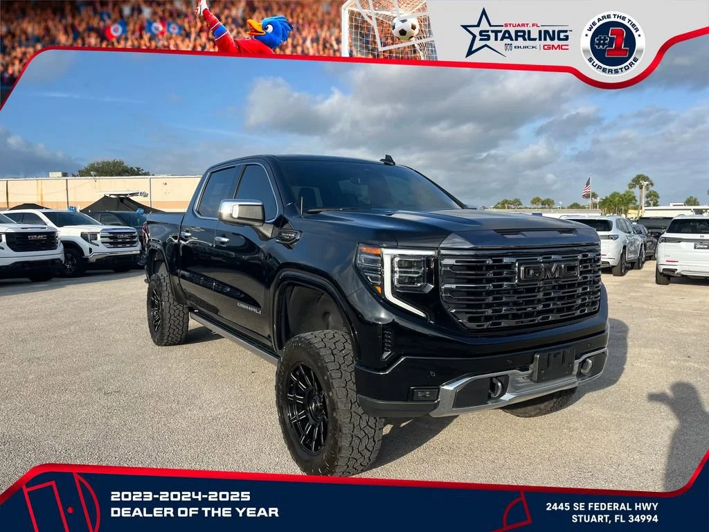 Used 2024 Onyx Black GMC Denali Ultimate image 3