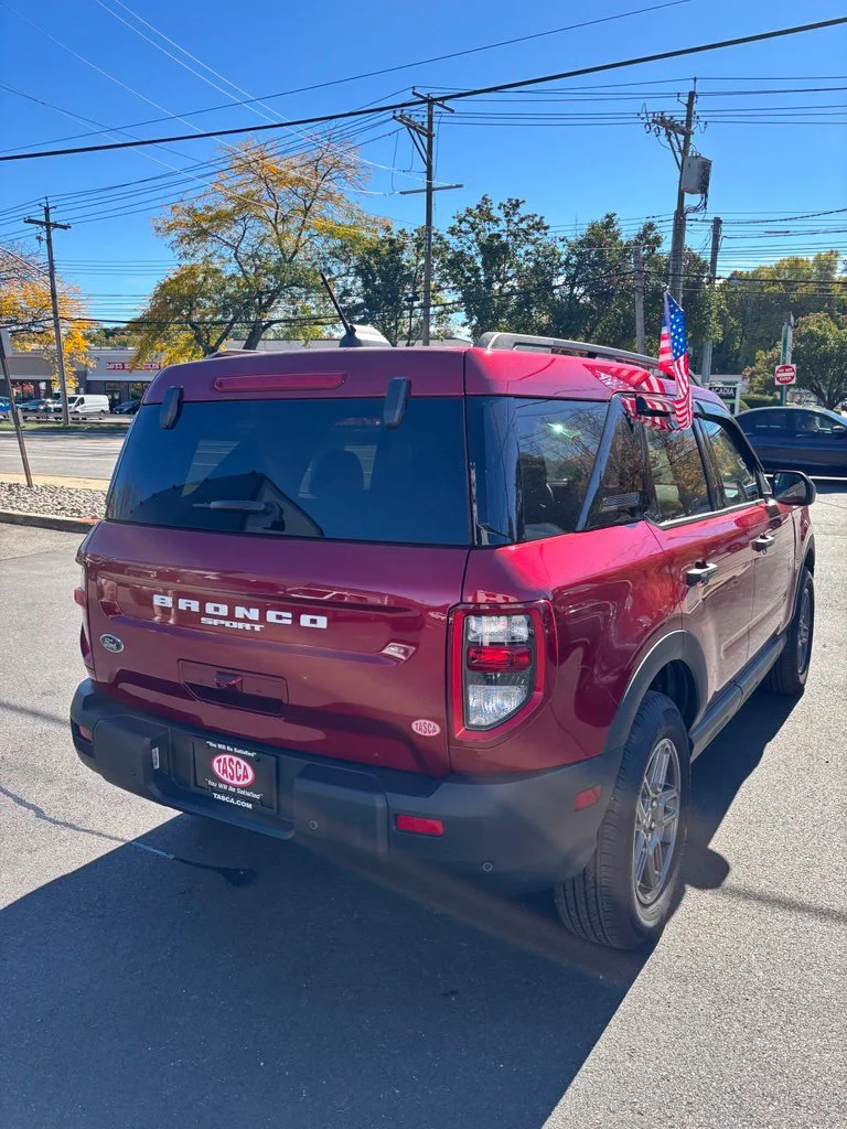 Used 2025 Red Ford Big Bend image 5
