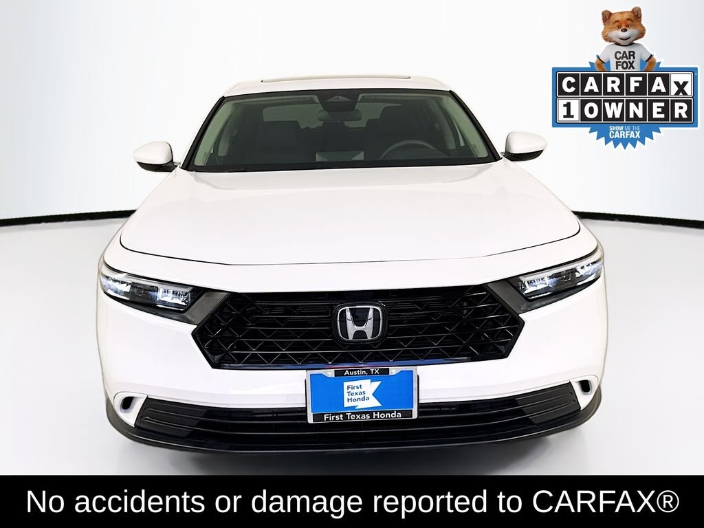 Used 2023 White Honda EX image 2
