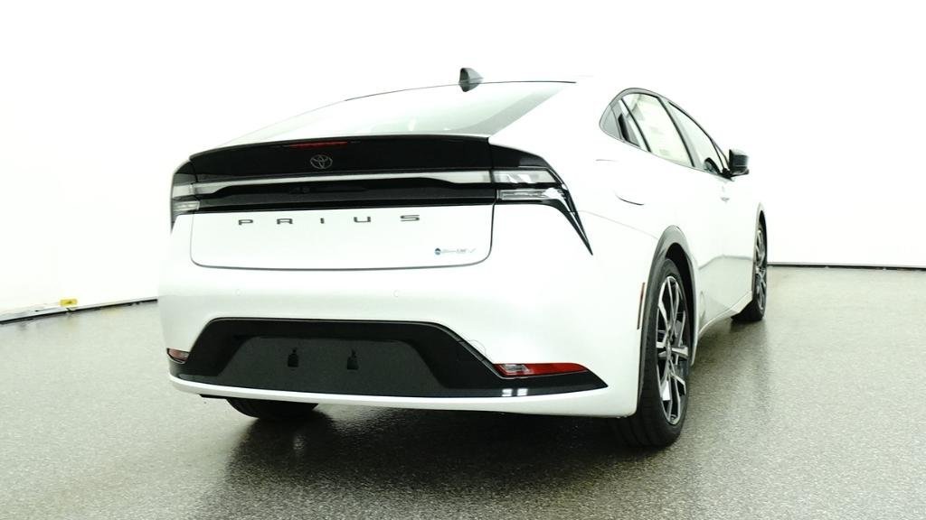 New 2026 Wind Chill Pearl Toyota XSE Premium image 27