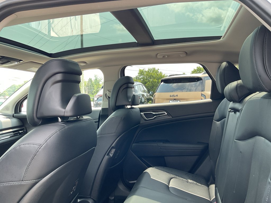 Certified Used 2026 Wolf Gray Kia EX image 19