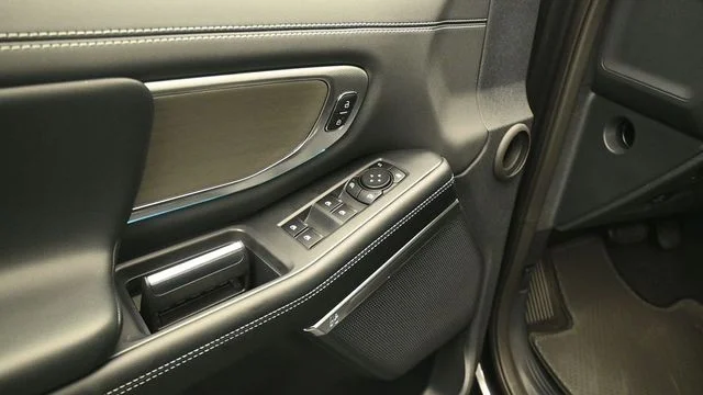 New 2027 Dark Matter Gray Metallic Ford MAX Platinum image 14