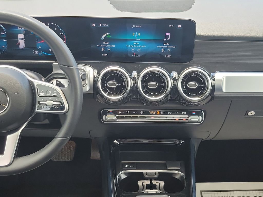 Certified Used 2022 Black Mercedes-Benz GLB 250 image 17