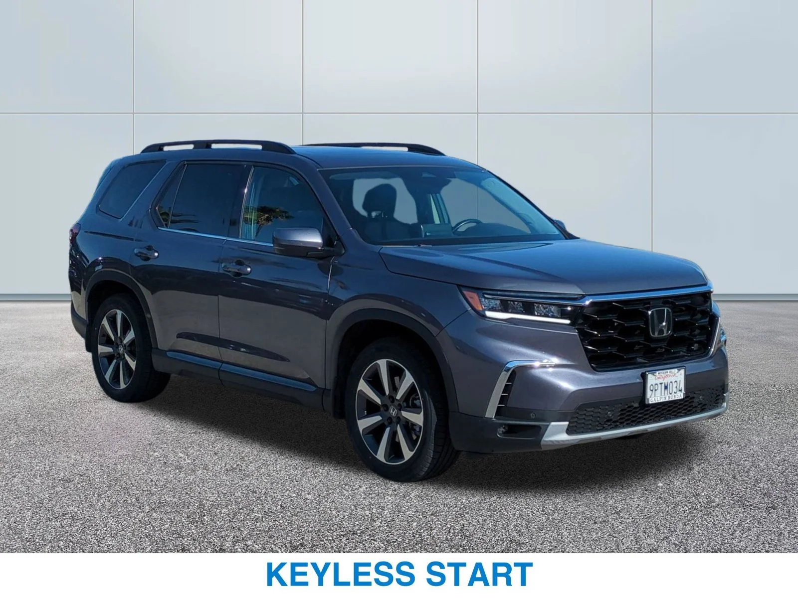 Used 2025 Gray Honda Touring image 4