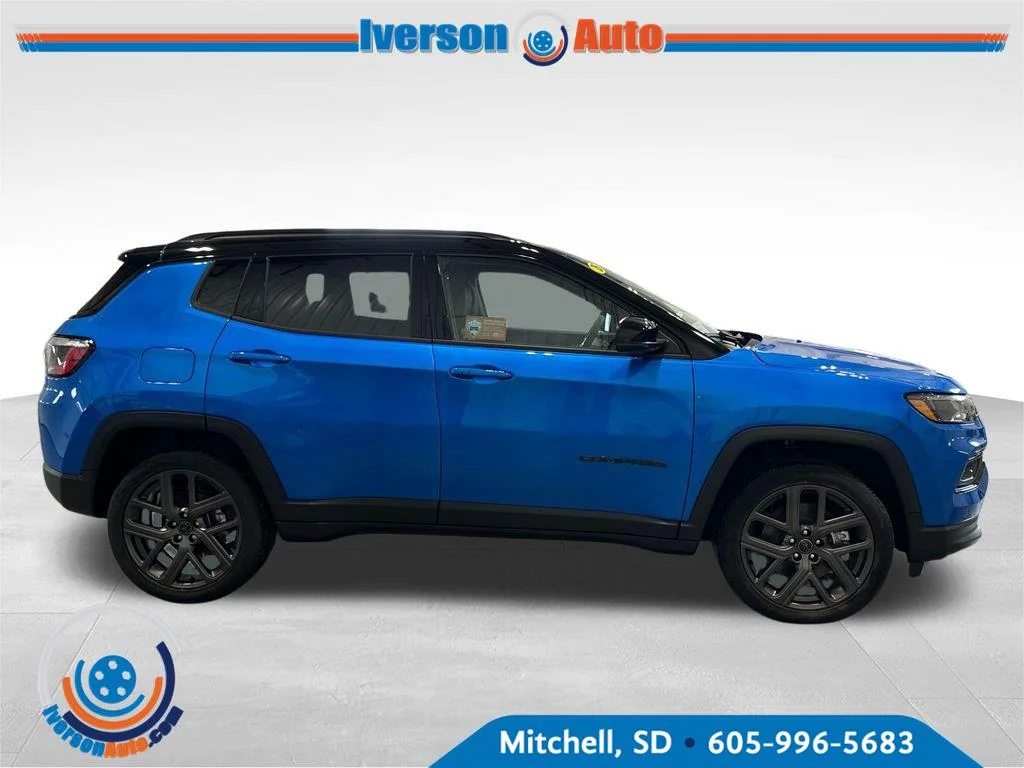 New 2026 Hydro Blue Pearlcoat Jeep Limited Altitude image 8
