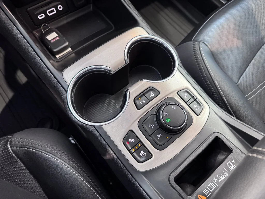 2023 GMC Terrain Denali - Photo 24
