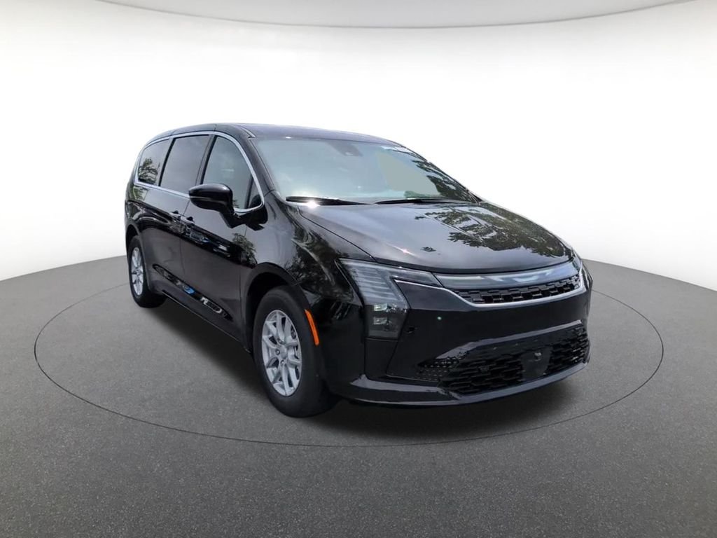 New 2027 Diamond Black Crystal Pearl-Coat Exterior Paint Chrysler Select image 4
