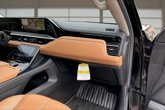 Certified Used 2025 Black INFINITI SENSORY image 17