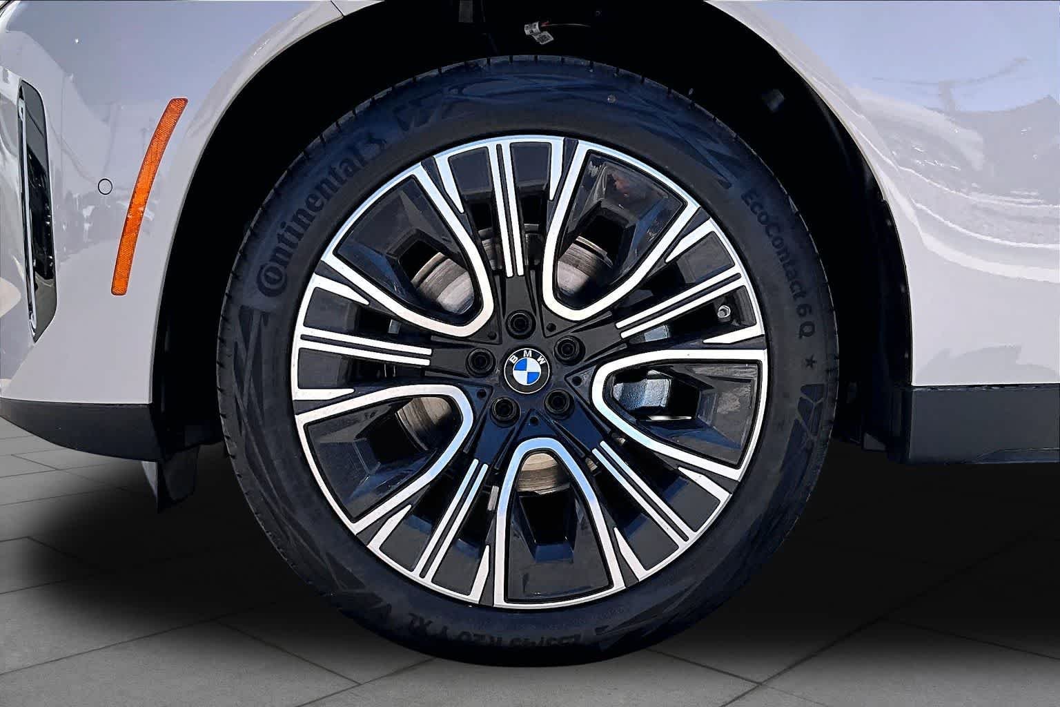 New 2026 Dune Grey Metallic BMW 30 xDrive image 11