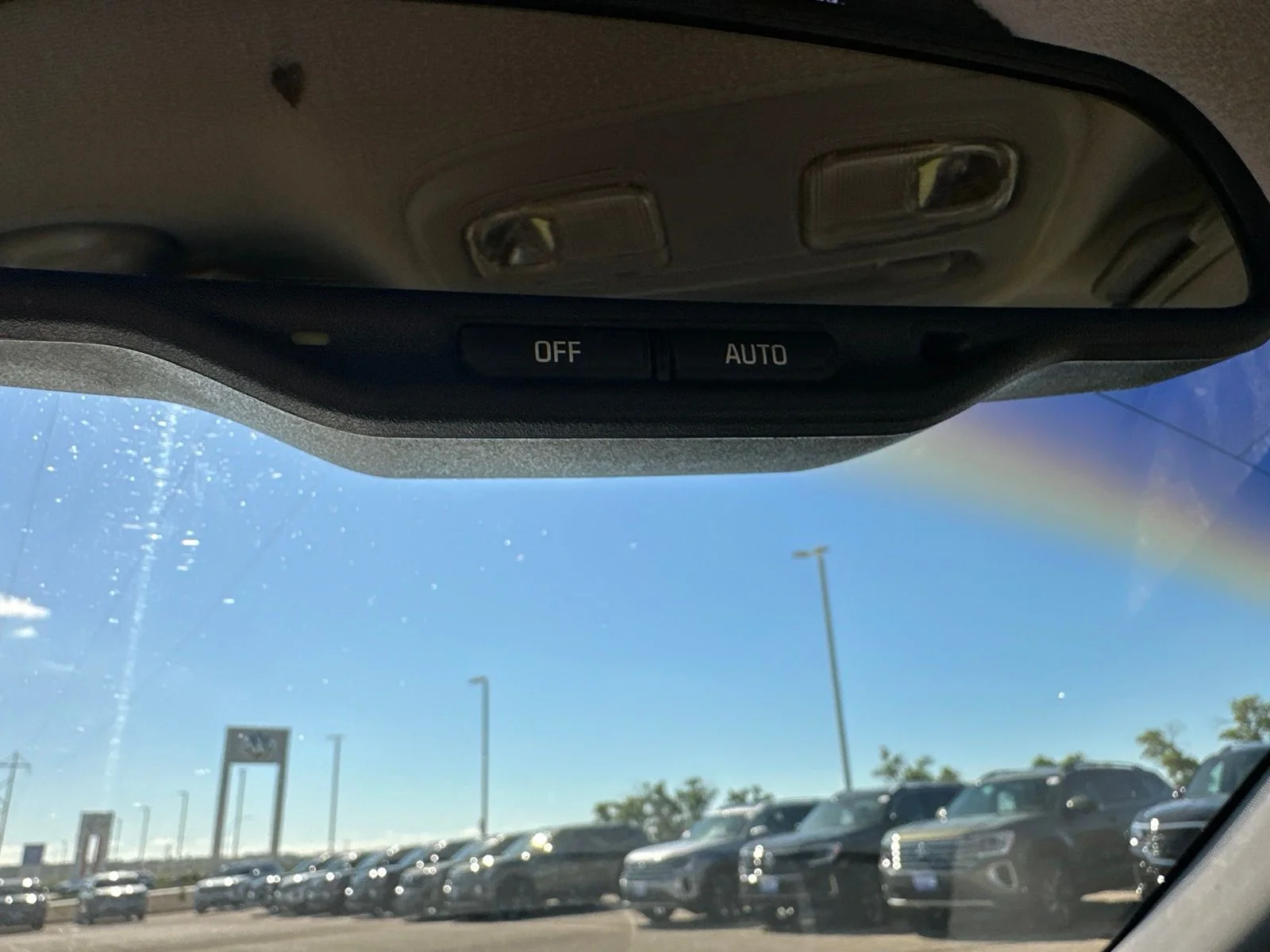 Used 2005 White Buick Custom image 59