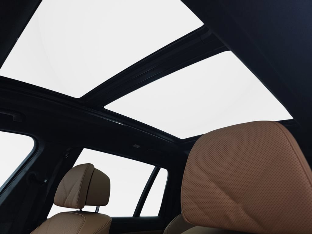 New 2027 Manhattan Green Metallic BMW xDrive40i image 30