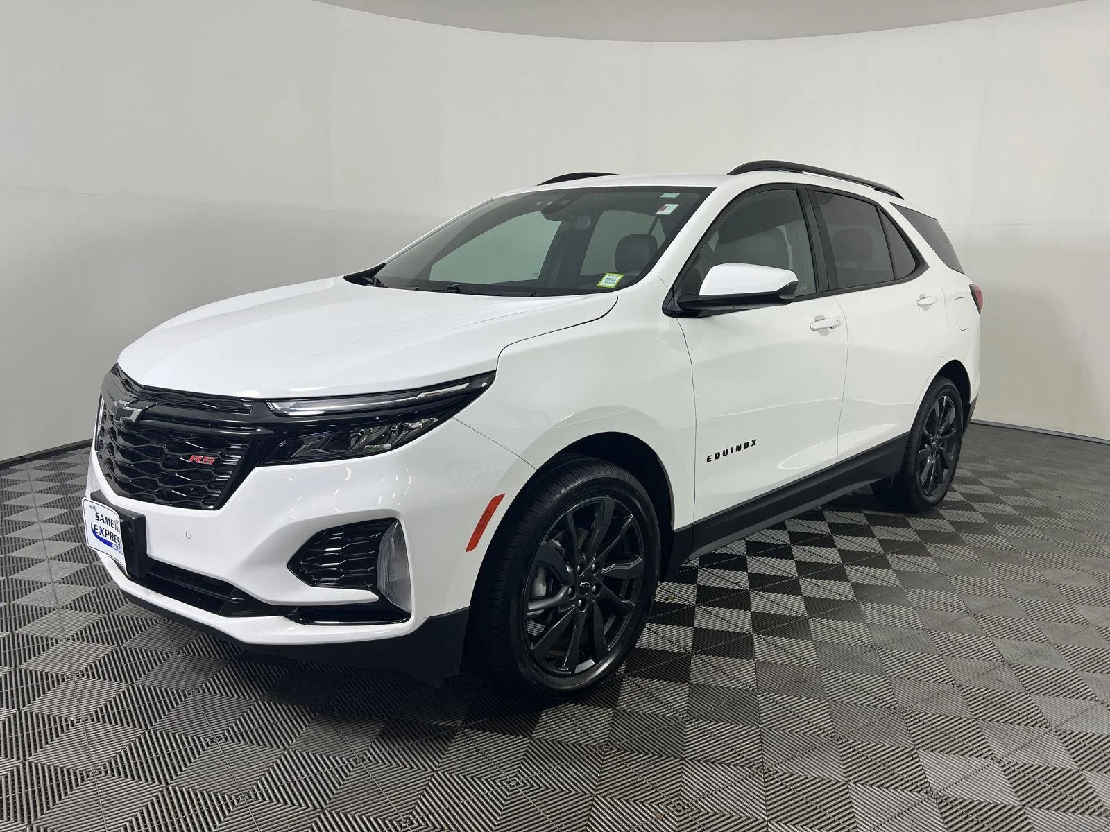 Used 2024 Summit White Chevrolet RS image 30