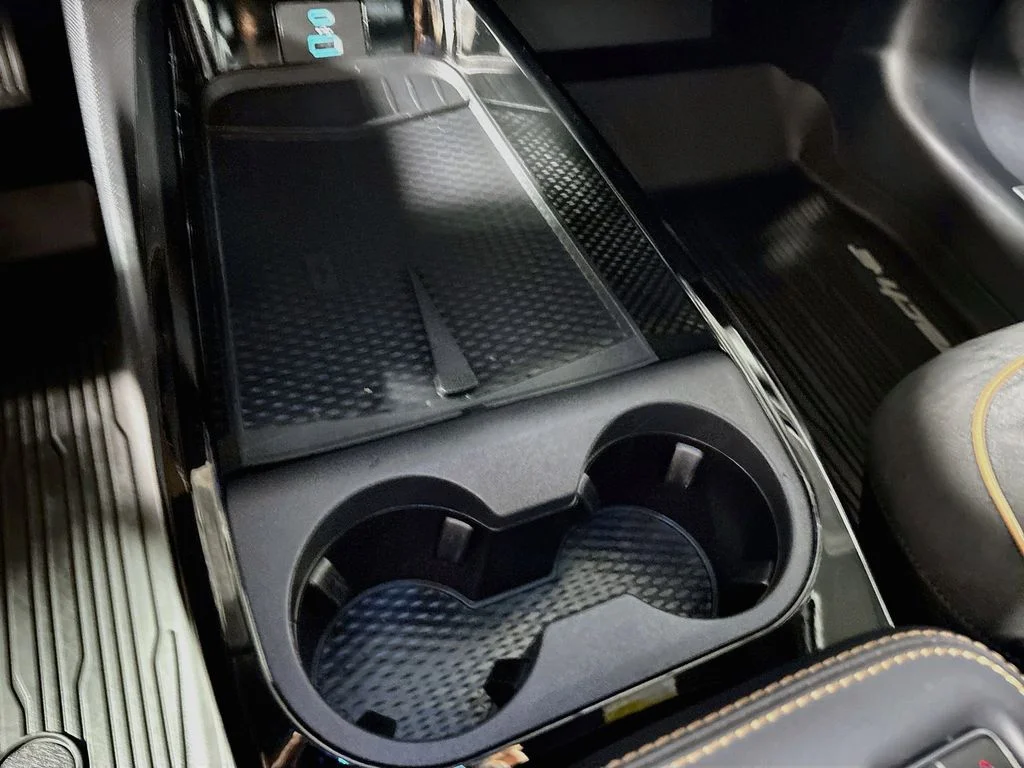 Used 2022 Blue Ford GT image 15